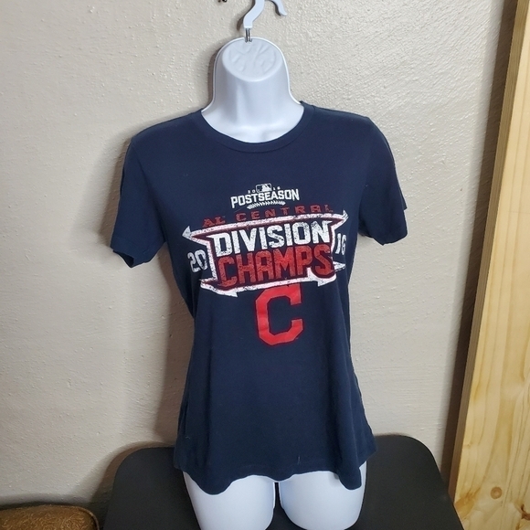 MLB CLEVELAND INDIANS 2016 POST SEASON SHIRT WOMEN SIZE LARGE NAVY BLUE - Picture 1 of 9